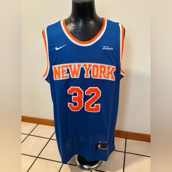 New York Knicks Karl Anthony Towns Jr. ( KAT - BIG BODEGA ) Jersey # 32 , Unisex - Picture 10 of 12